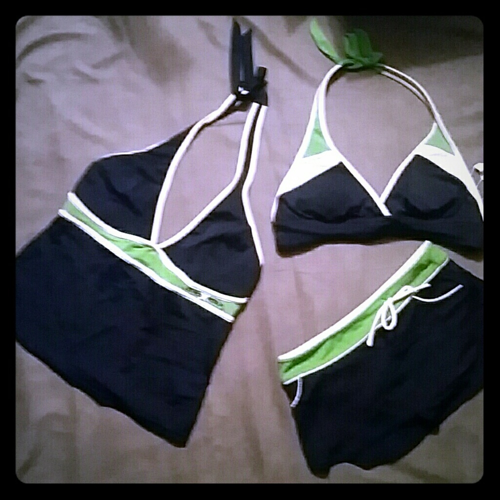 Zero exposure tankini bundle